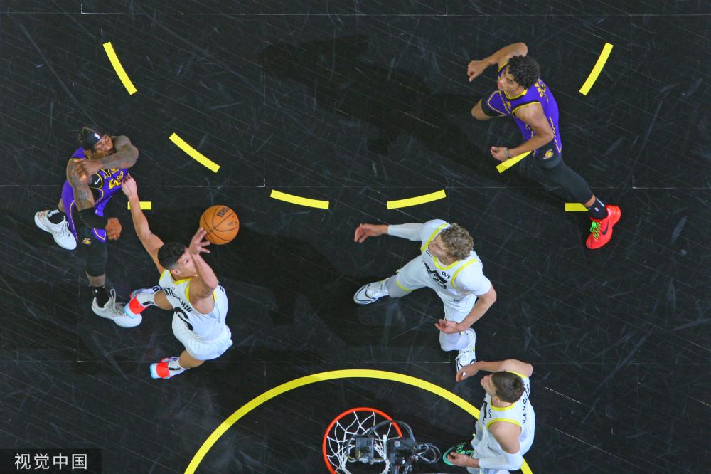 在西部的激 在西部的激