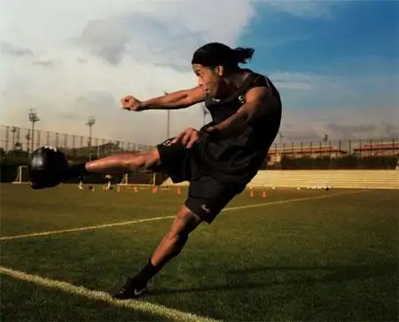 排在世界足 排在世界足